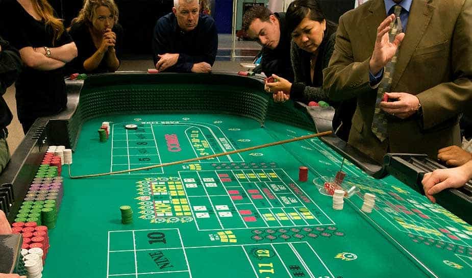 gaming table gambling