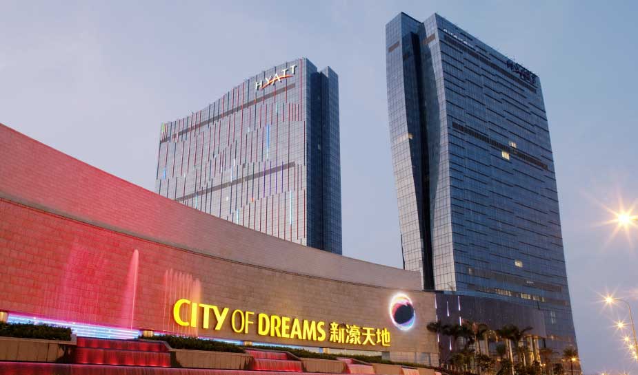 City of dreams shopping mall macau