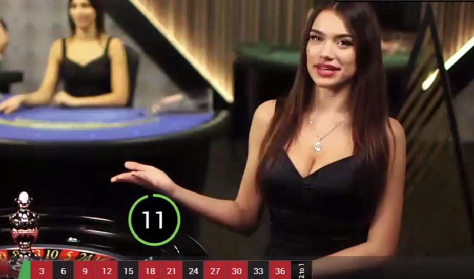 Royal Vegas Casino online offers New Zealand-language games from Playtech Live